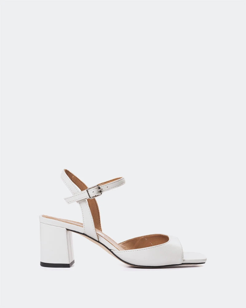 L'INTERVALLE Kearny Women's Mid Heel Sandal Off White Leather