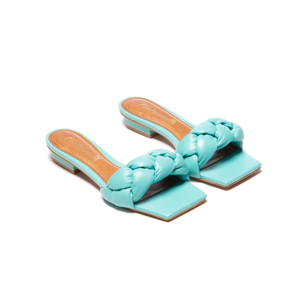 Kalmia Turquoise Leather