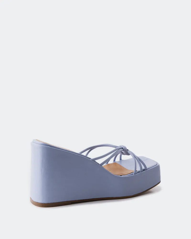 Harmonia Light Blue Leather