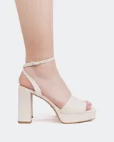 Caicos, Off White Leather/Cuir Blanc Cassé