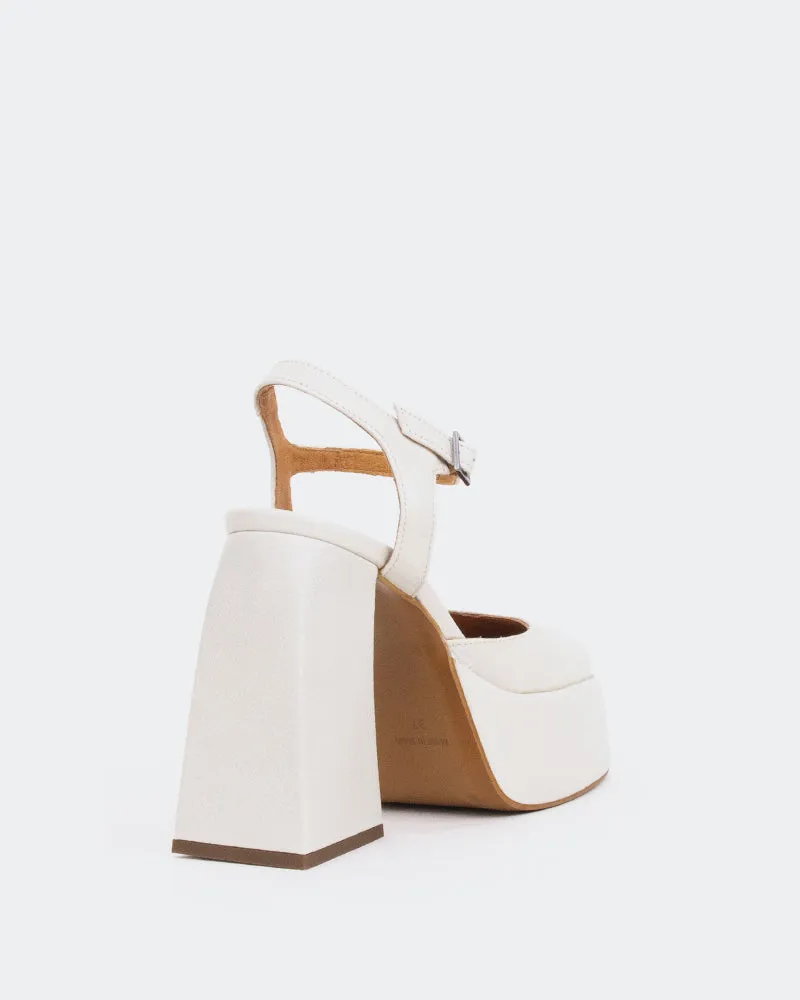 Kotter, Off White Leather/Cuir Blanc Cassé