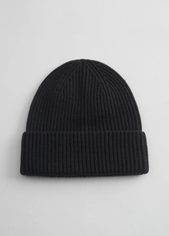 amp; Other Stories + Ribbed Cashmere Knit Beanie