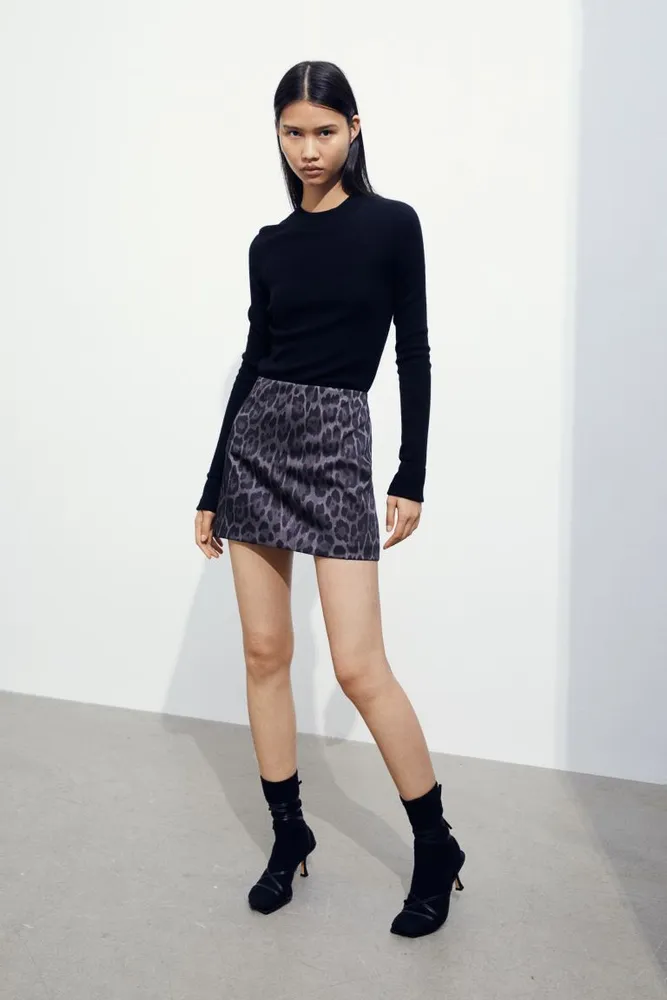 Textured Mini Skirt