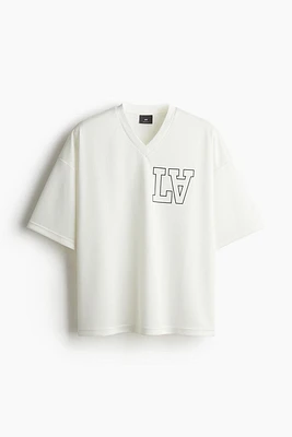 T-shirt grande taille en filet avec motif imprimé