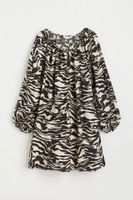Balloon-sleeved Crêped Dress