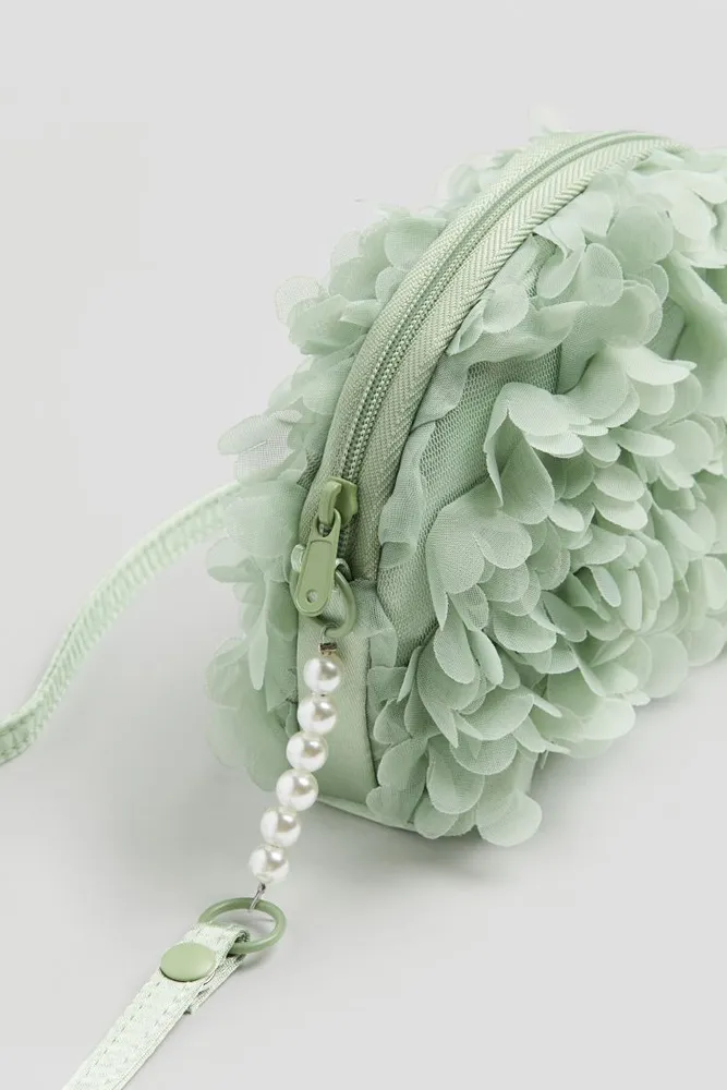 Shoulder Bag Covered with Fabric Flowers