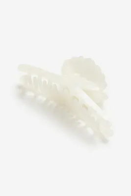Shell-shaped Hair Claw