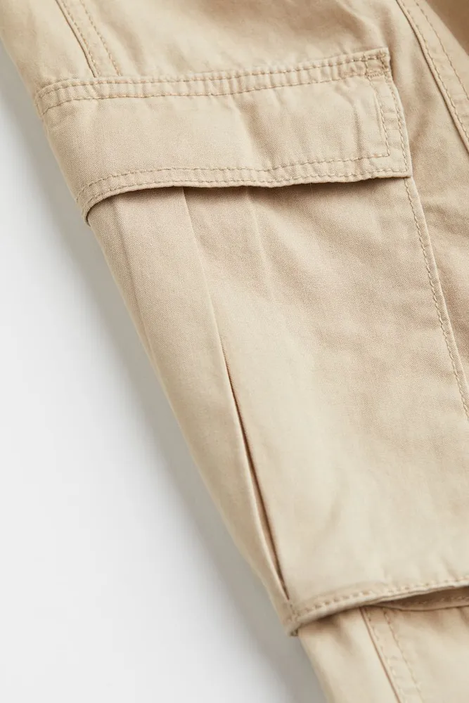 Classic Cargo: H&M Canvas Cargo Pants, Everything Our Editors Are Shopping  From H&M This December