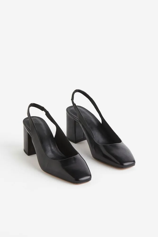 Escarpins à bride arrière avec talon moulé