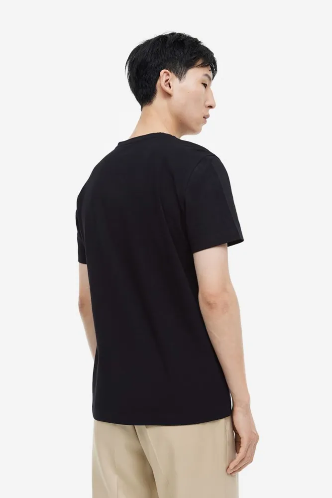 Slim Fit V-neck T-shirt