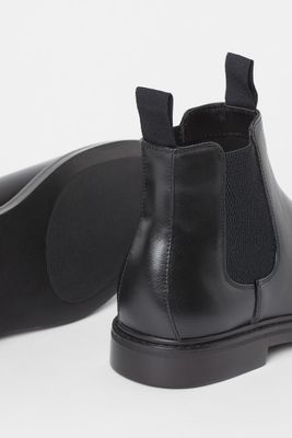 H\u0026M Chelsea Boots | Bramalea City Centre