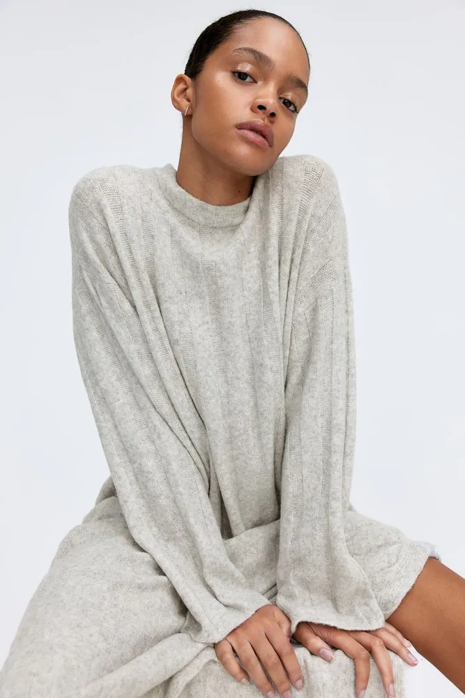 Oversized Rib-knit Sweater