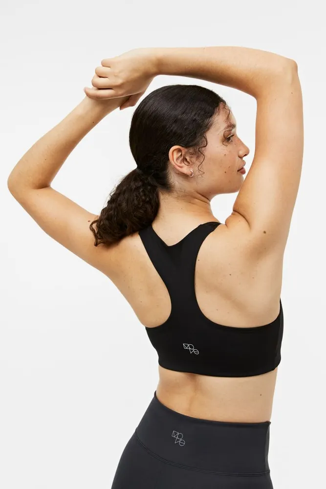 DryMove™ Light Support Sports bra