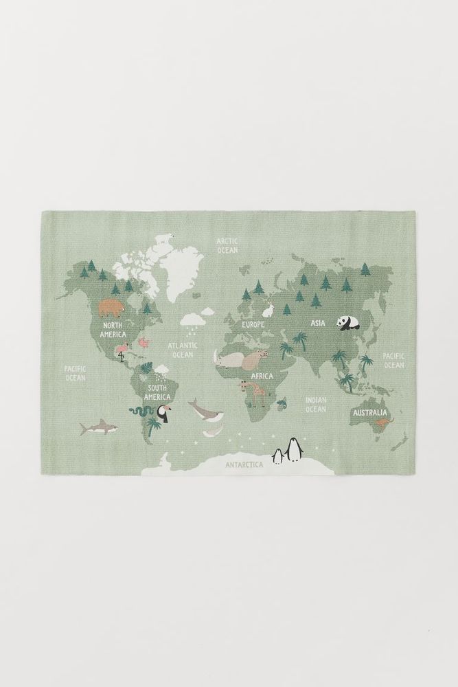 Tapis avec carte du monde