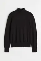 Fine-knit Turtleneck Sweater