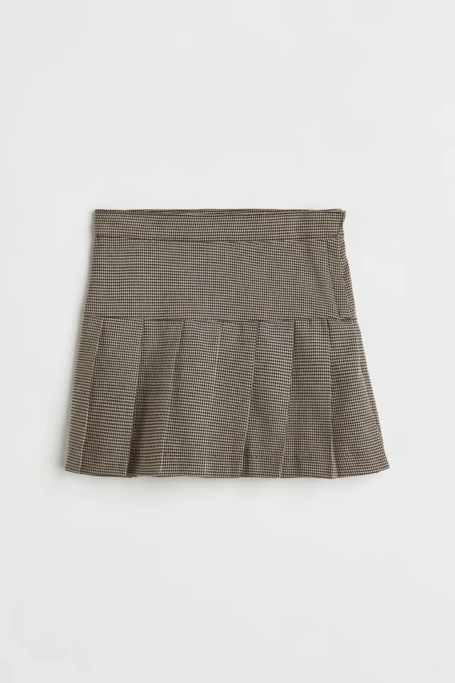 H&M Pleated Skirt  Galeries de la Capitale