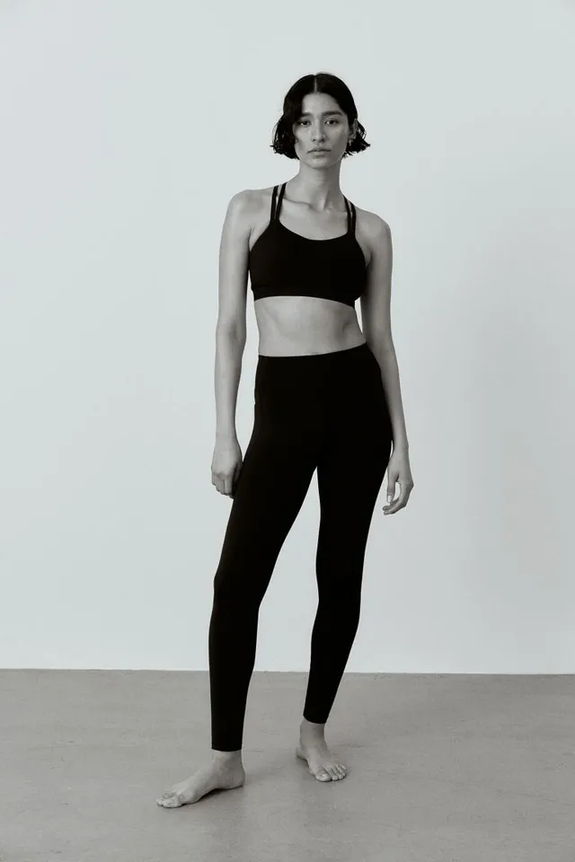 DryMove™ Curvy Fit Sports Leggings - Black - Ladies