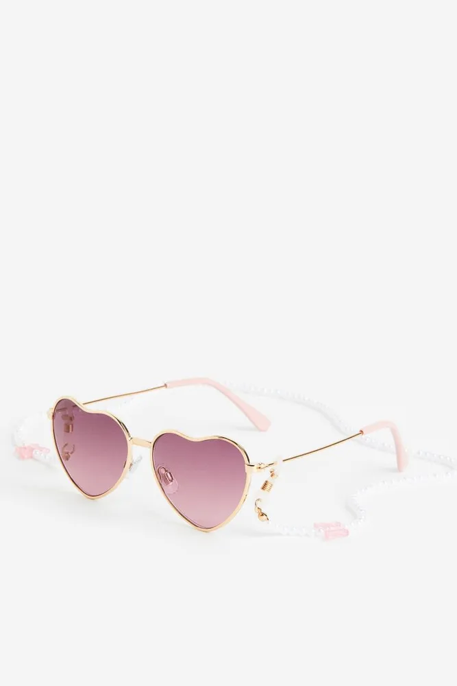 Sunglasses with Eyeglass Chain