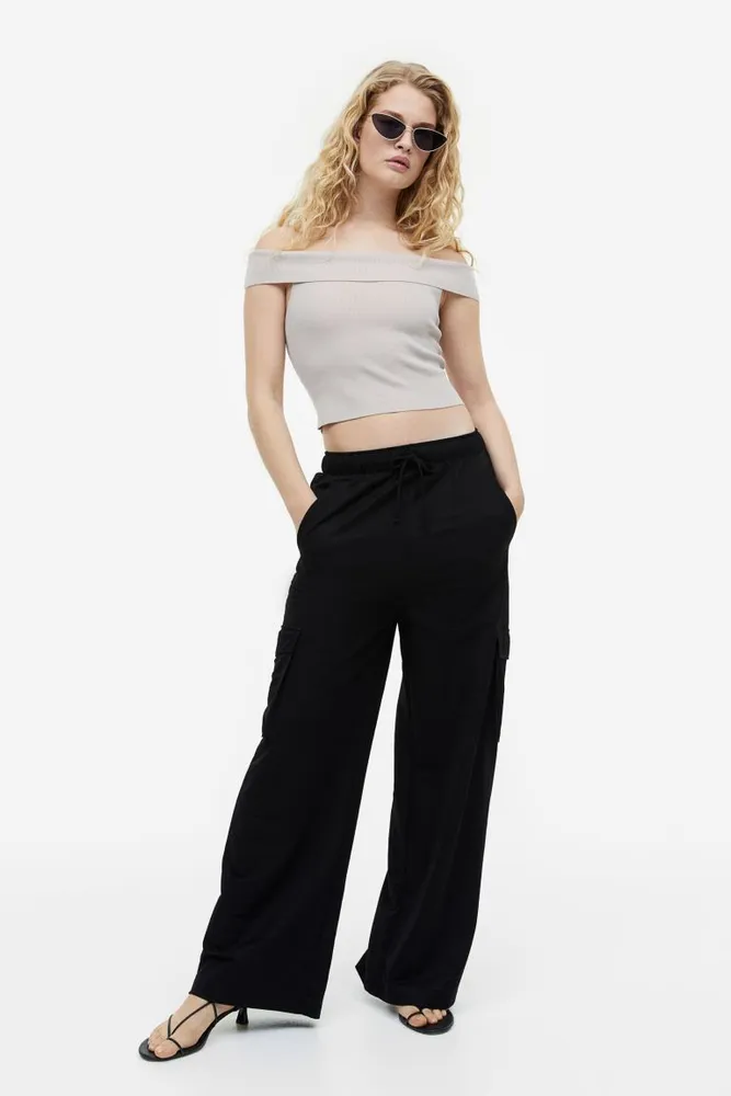H&M Pull-on Cargo Pants  Willowbrook Shopping Centre