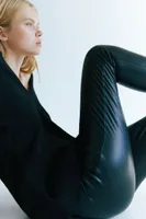 Coated Crease-front Leggings