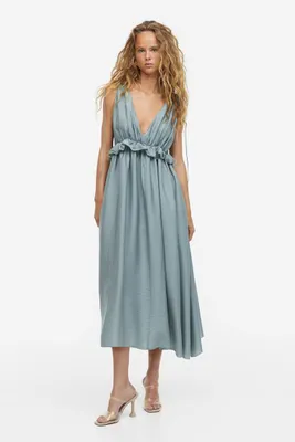 Robe drapée avec détail à nouer