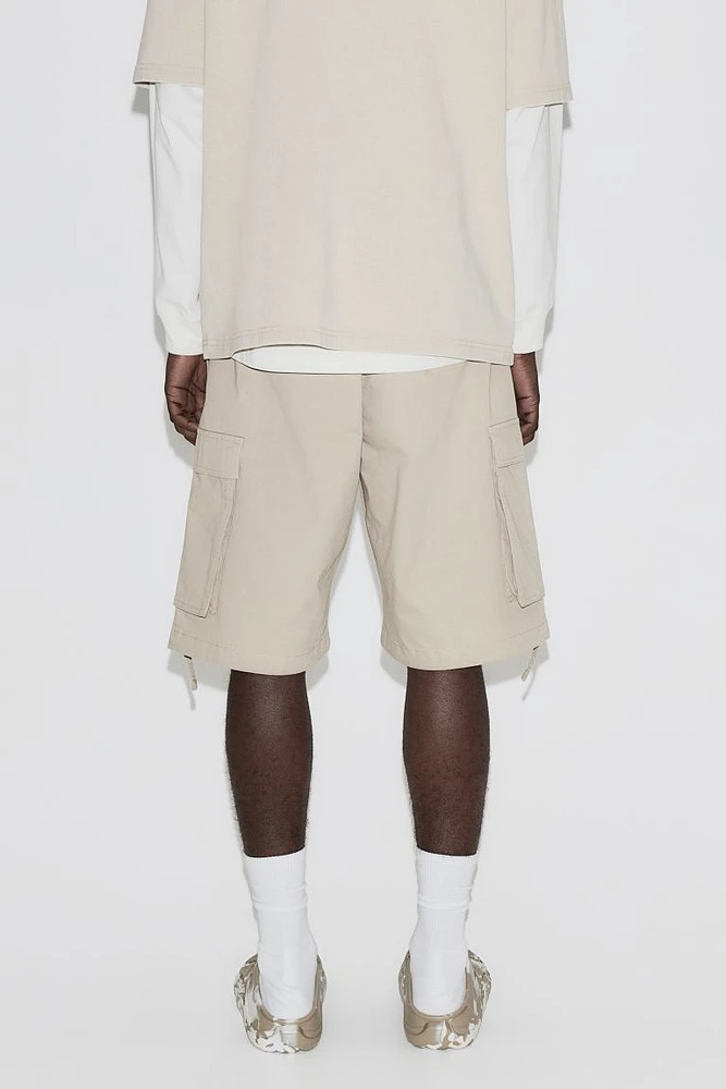 Loose Fit Twill Cargo Shorts