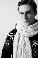 Cable-knit Scarf