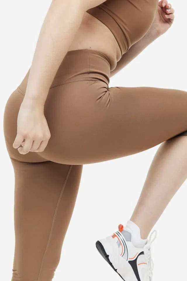 High-waist Moderate Compression Capri Leggings