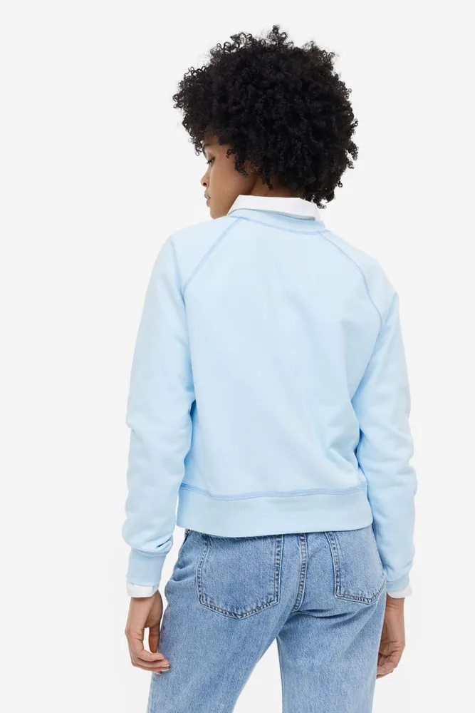 Sweatshirt