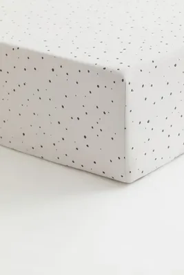 Dotted Crib Sheet