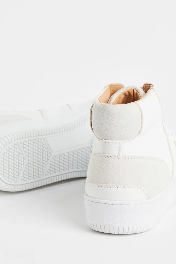 H&M Sneakers Size 41 (9.5) Super cute! - Depop