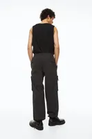 Loose Fit Cargo Pants