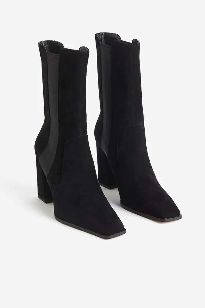 Calf-high Suede Boots