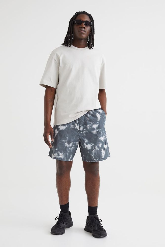 Relaxed Fit Belted Shorts
