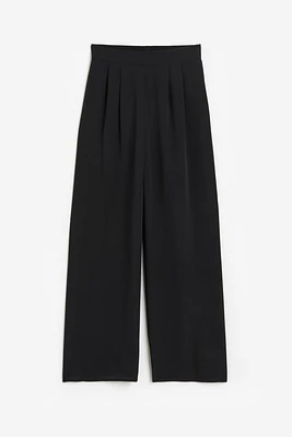 Wide-leg Pants