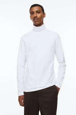 T-shirt Slim Fit en coton avec col roulé