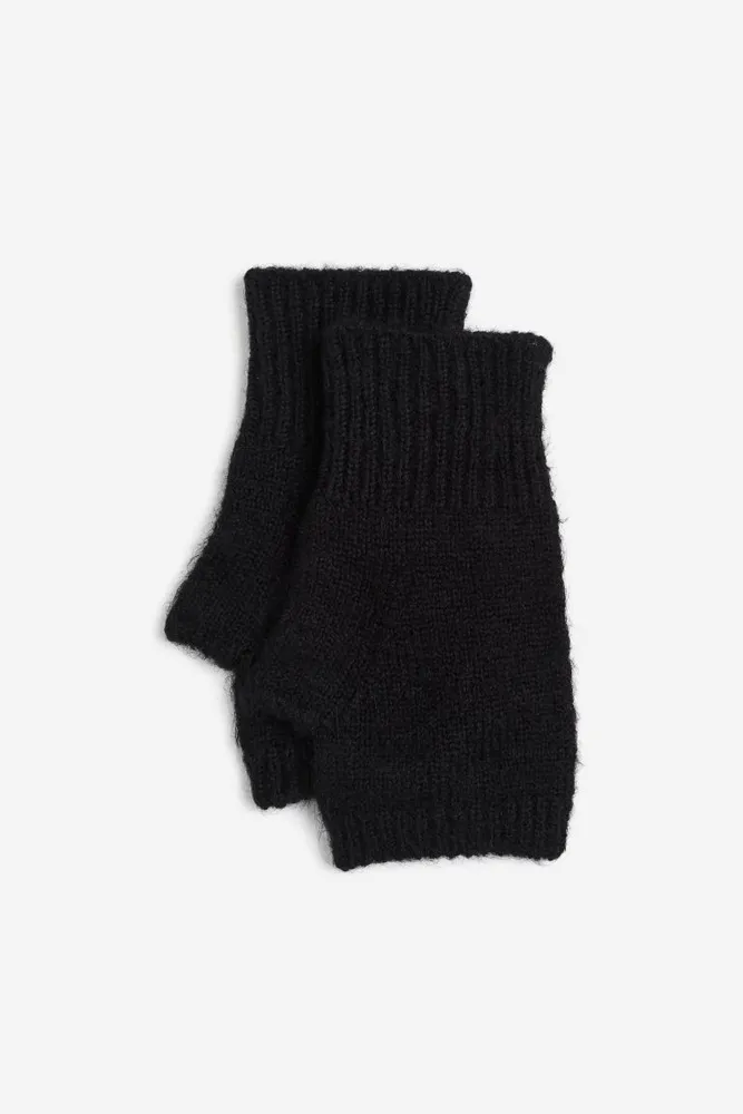 H&M Wrist Warmers