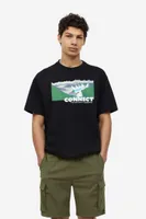 Regular Fit Nylon Cargo Shorts