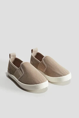 Slip-on Mesh Shoes