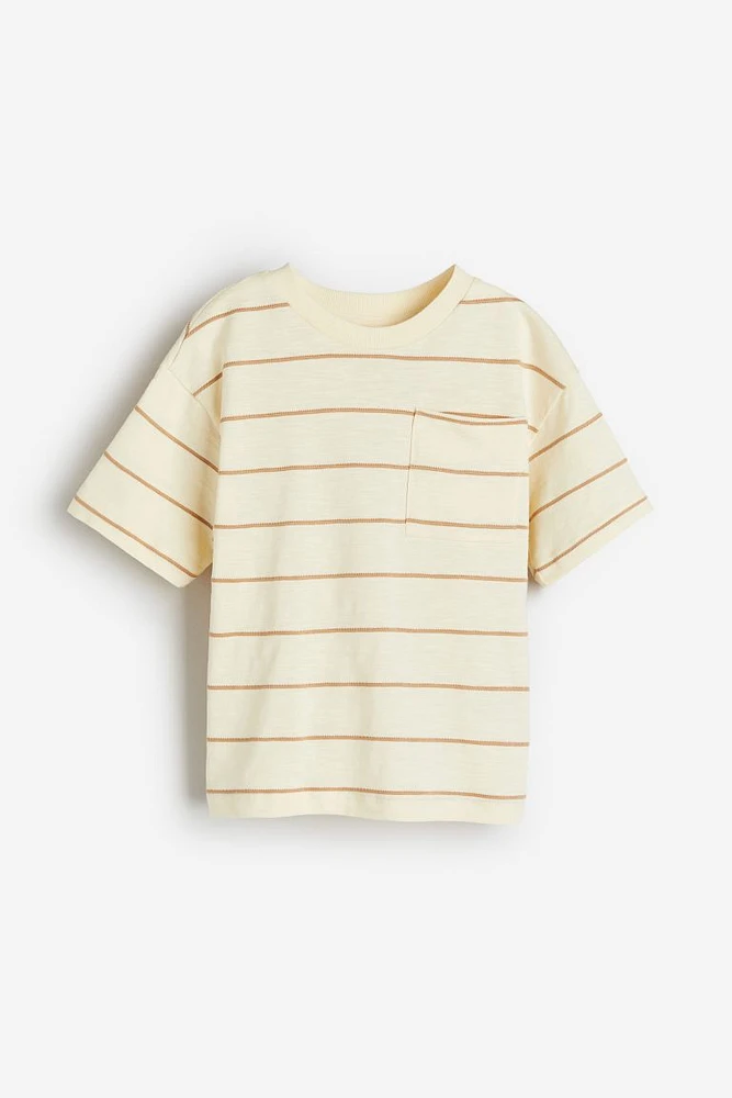 Chest-pocket T-shirt