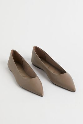 Pointed Flats