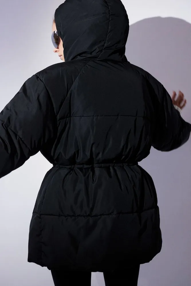 Drawstring-waist Puffer Jacket