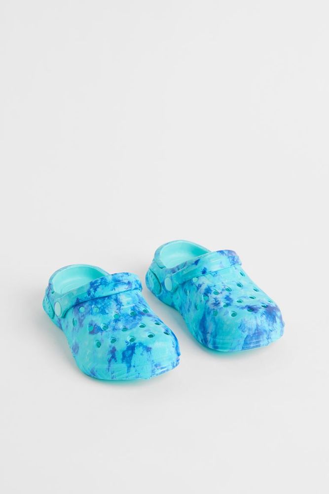 Patterned Pool Shoes