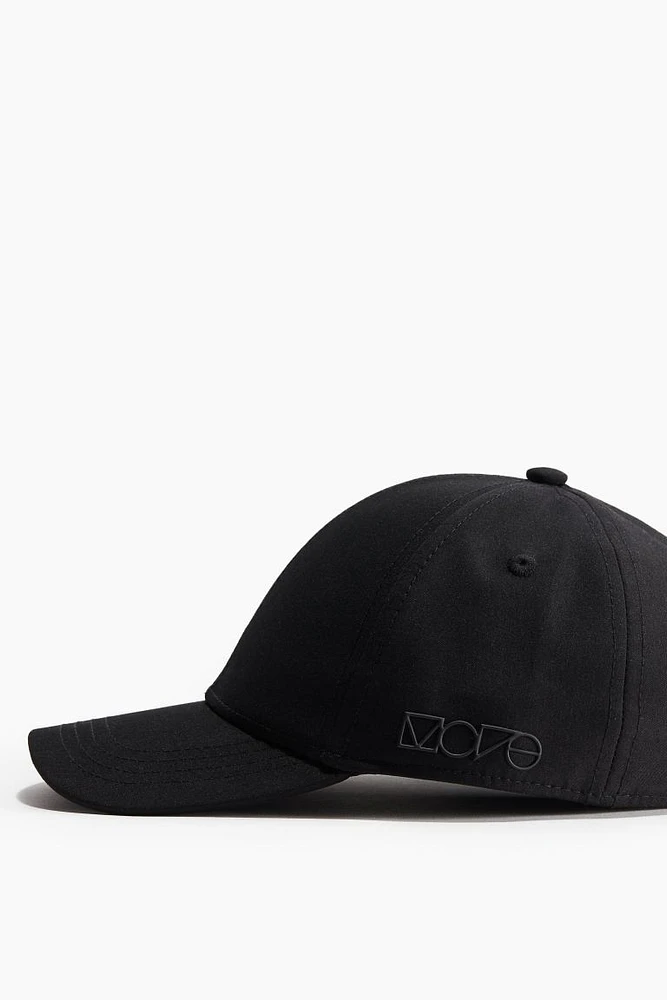 Water-repellent Sports Cap