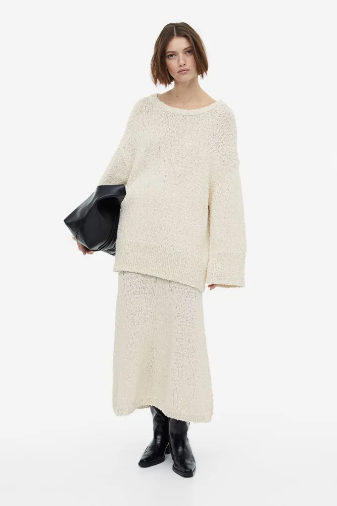 Long flared knit skirt
