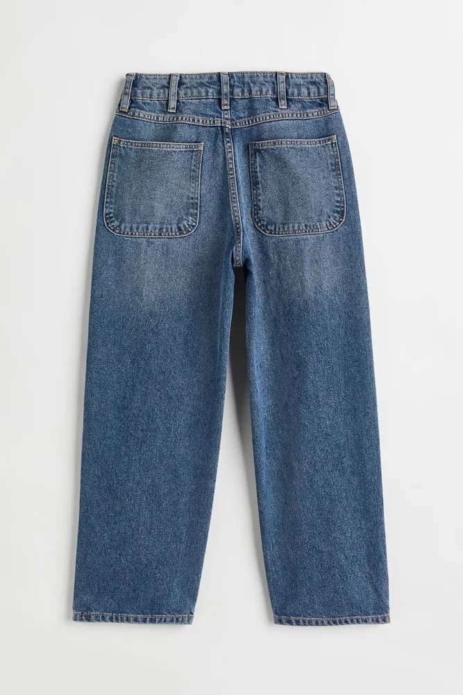 H&M - 90s baggy cargo jeans is back, and this look is