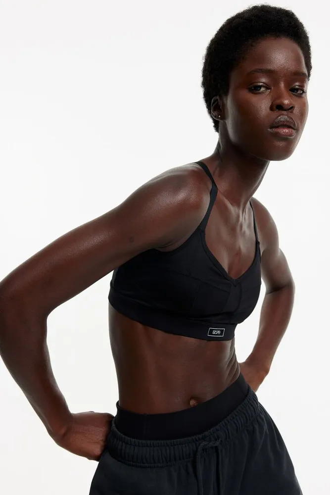 DryMove™ Medium Support Sports Bra - Black - Ladies