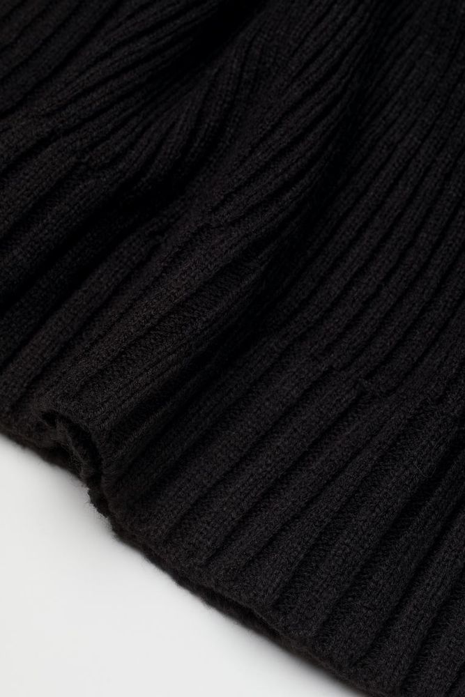 H&M+ Rib-knit Half-zip Sweater