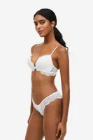 Soutien-gorge push-up en dentelle sans armatures