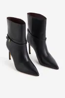 Ankle-high Leather Boots